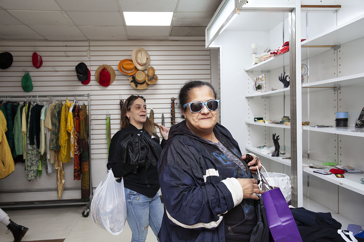 Freesale shoppers